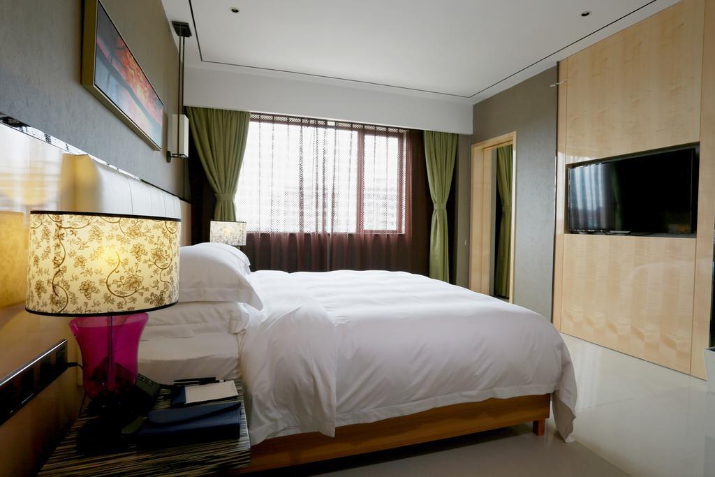 Lori Star Hotel Qionghai Room photo